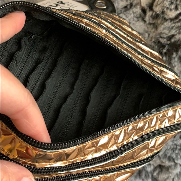 Glitzy Zipper Pouch Set - Picture 4 of 10